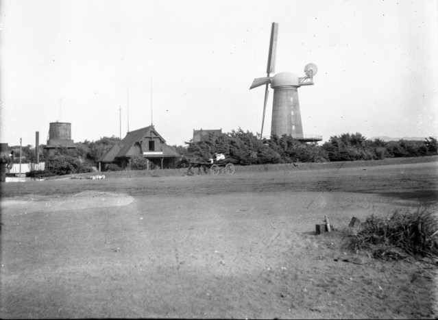 GGParkWindmill2_wnp26.403