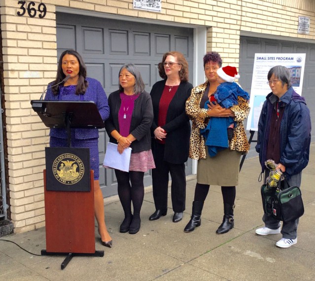 Small sites photo 3 breed speaking (1)