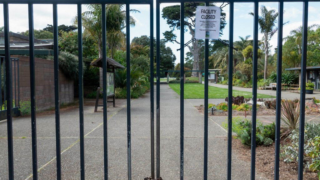 This image has an empty alt attribute; its file name is p1043574.jpg